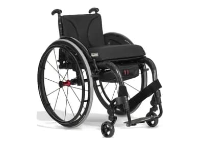 Cadeira em Carbono M6